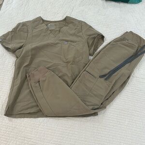 Figs scrub set- size small